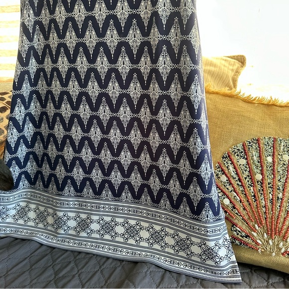 Sleeveless Midi Dress Size XS Blue White Alhambra Embroidered‎ Trim Stretch - Picture 4 of 8